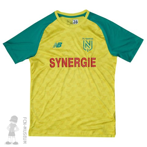 2019-20 maillot d'échauffement (Emond)